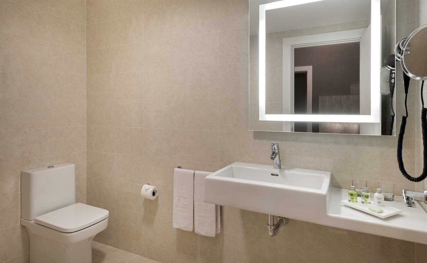 NH-Madrid-Chamberi-Room-30