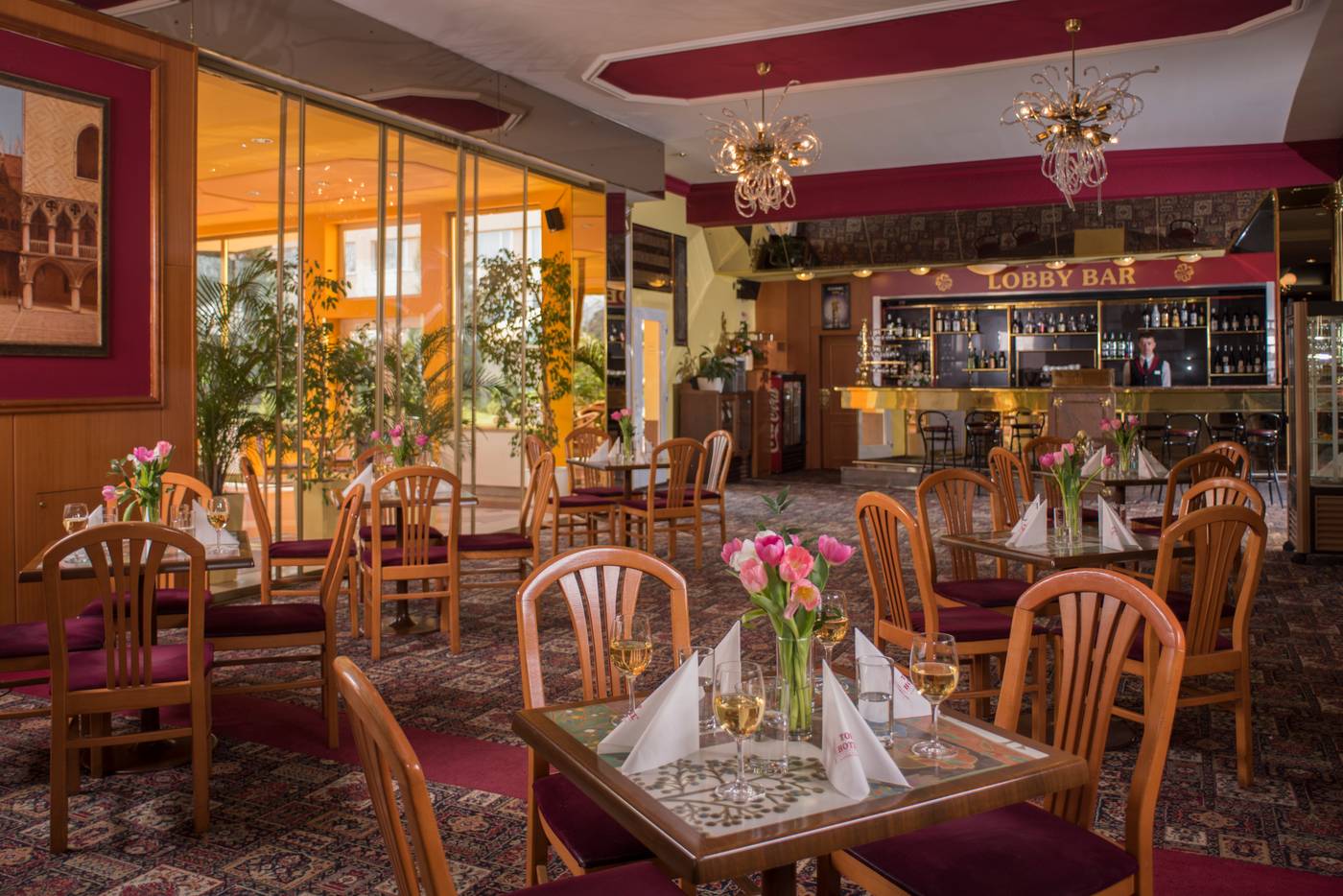 Top-Hotel-Praha-Bar-12