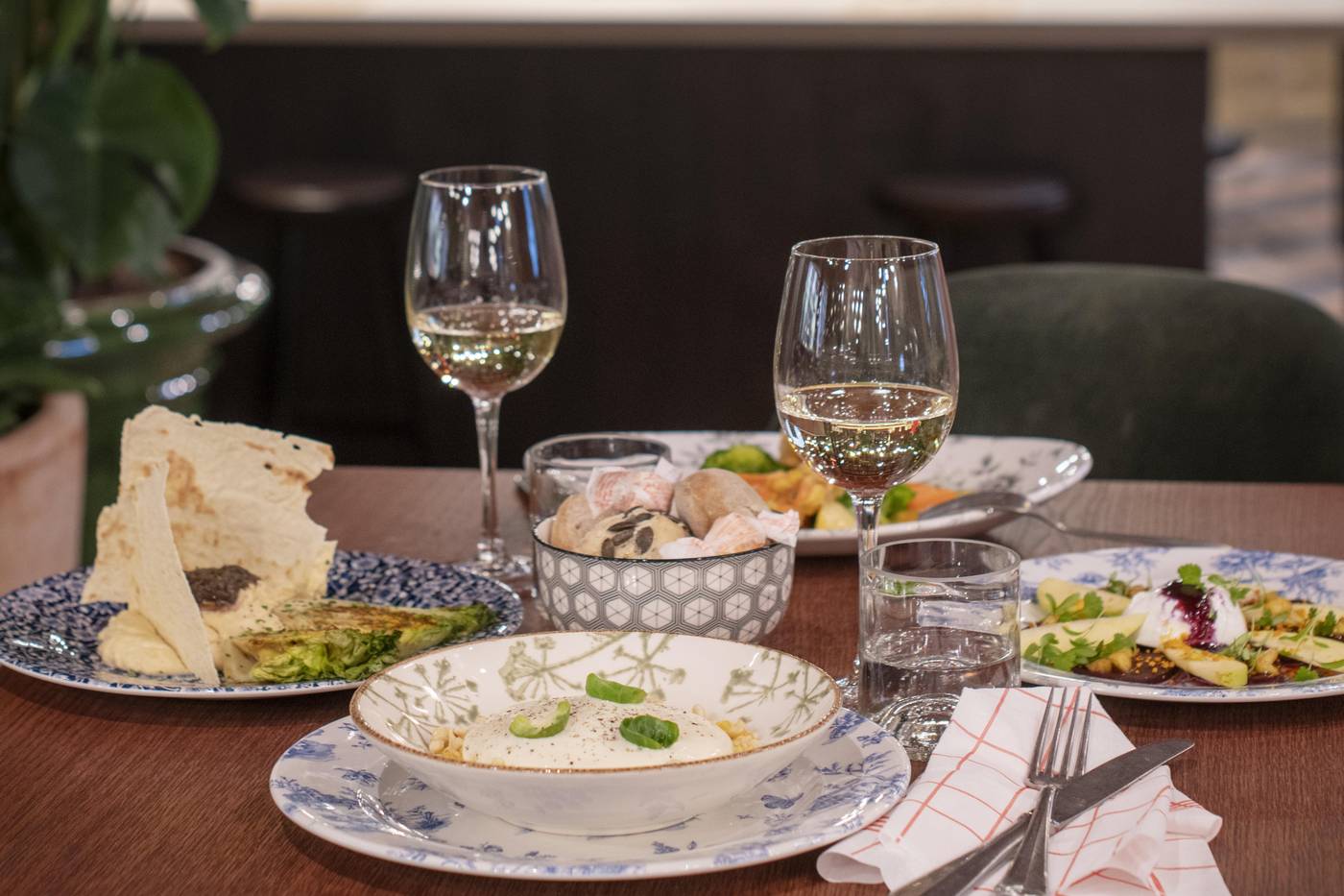 Hotel-Indigo-Brussels-City-Restaurant-76