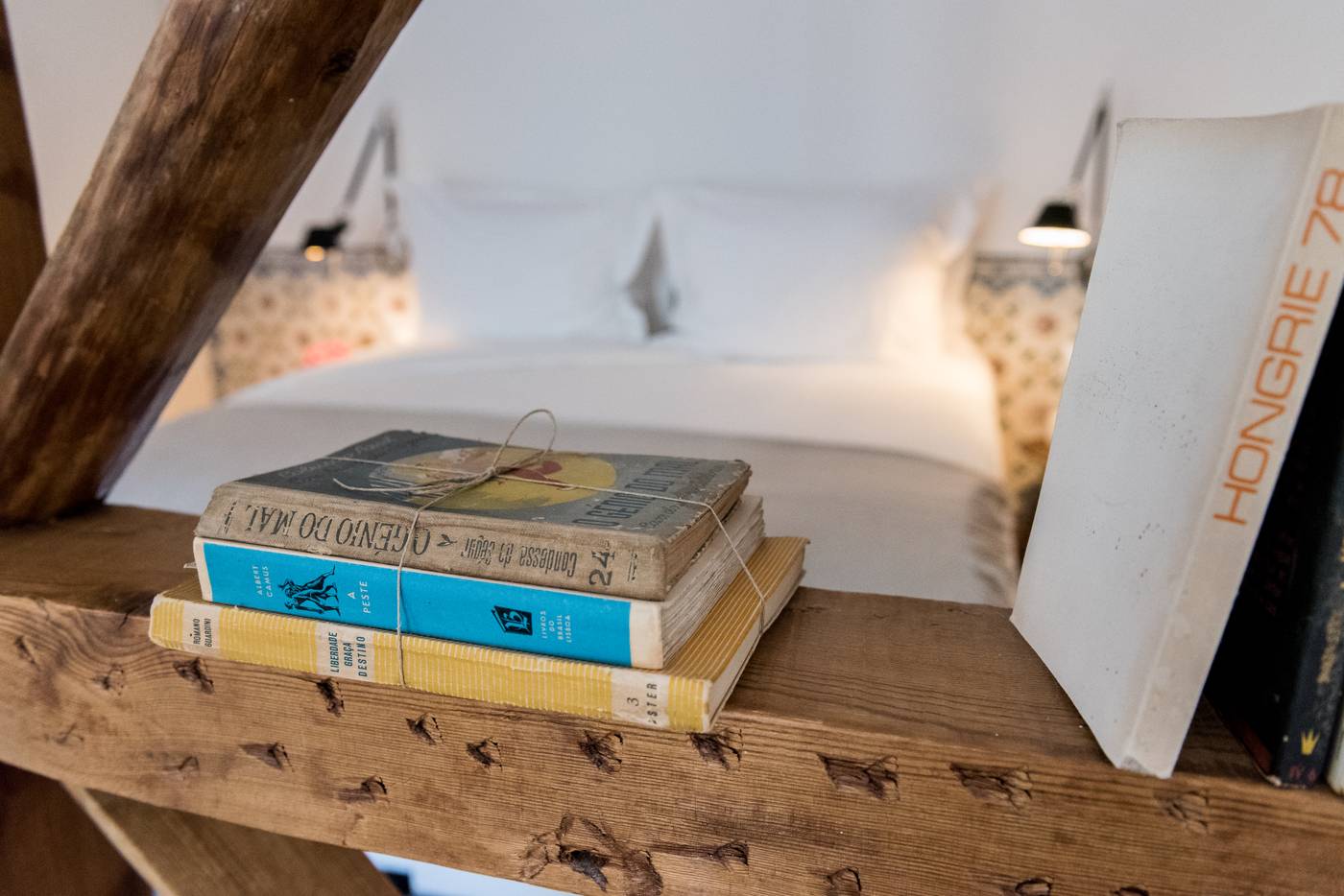 Flora-Chiado-Apartments-Room-36