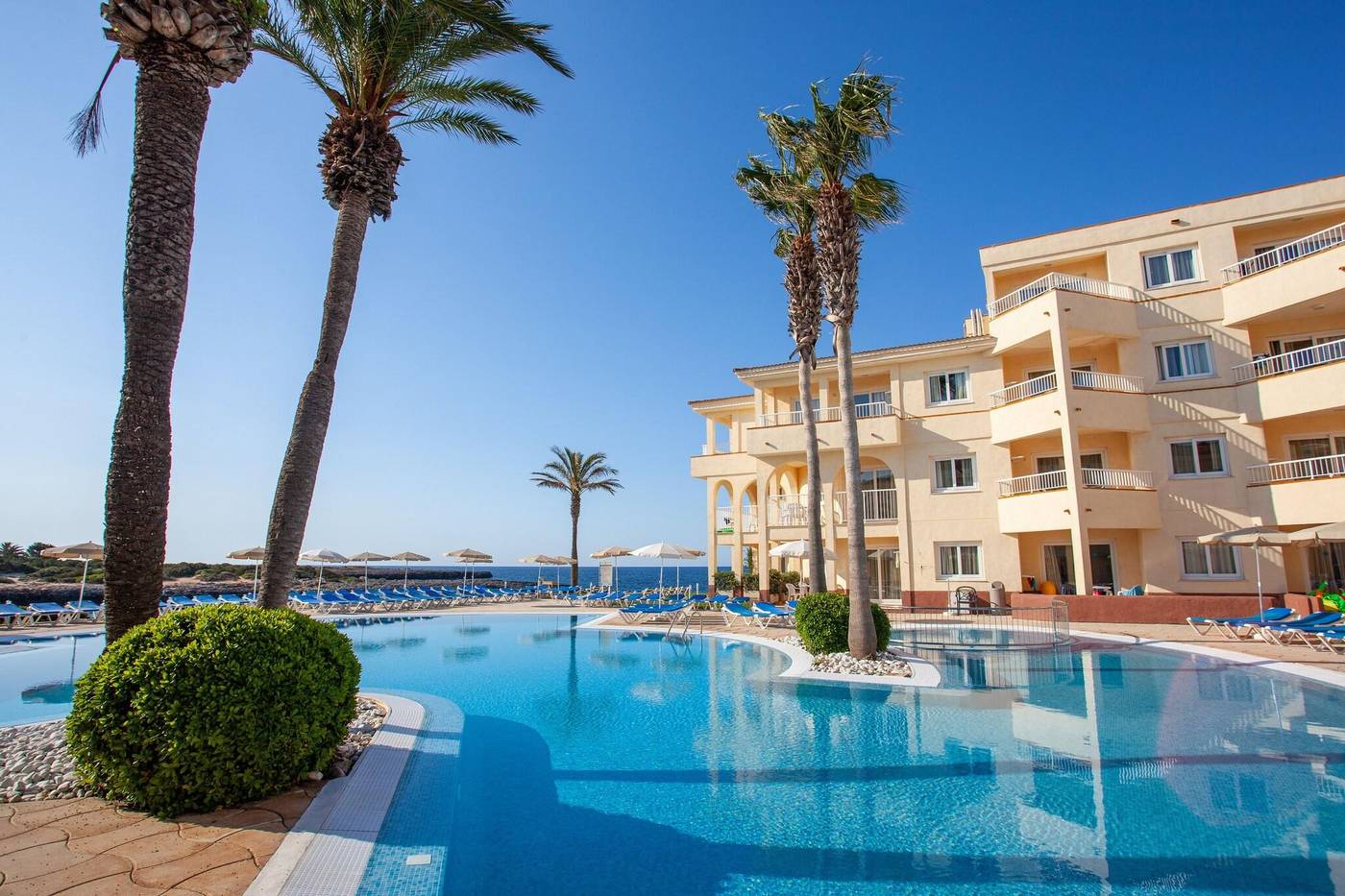 Grupotel-Tamariscos-Pool-4