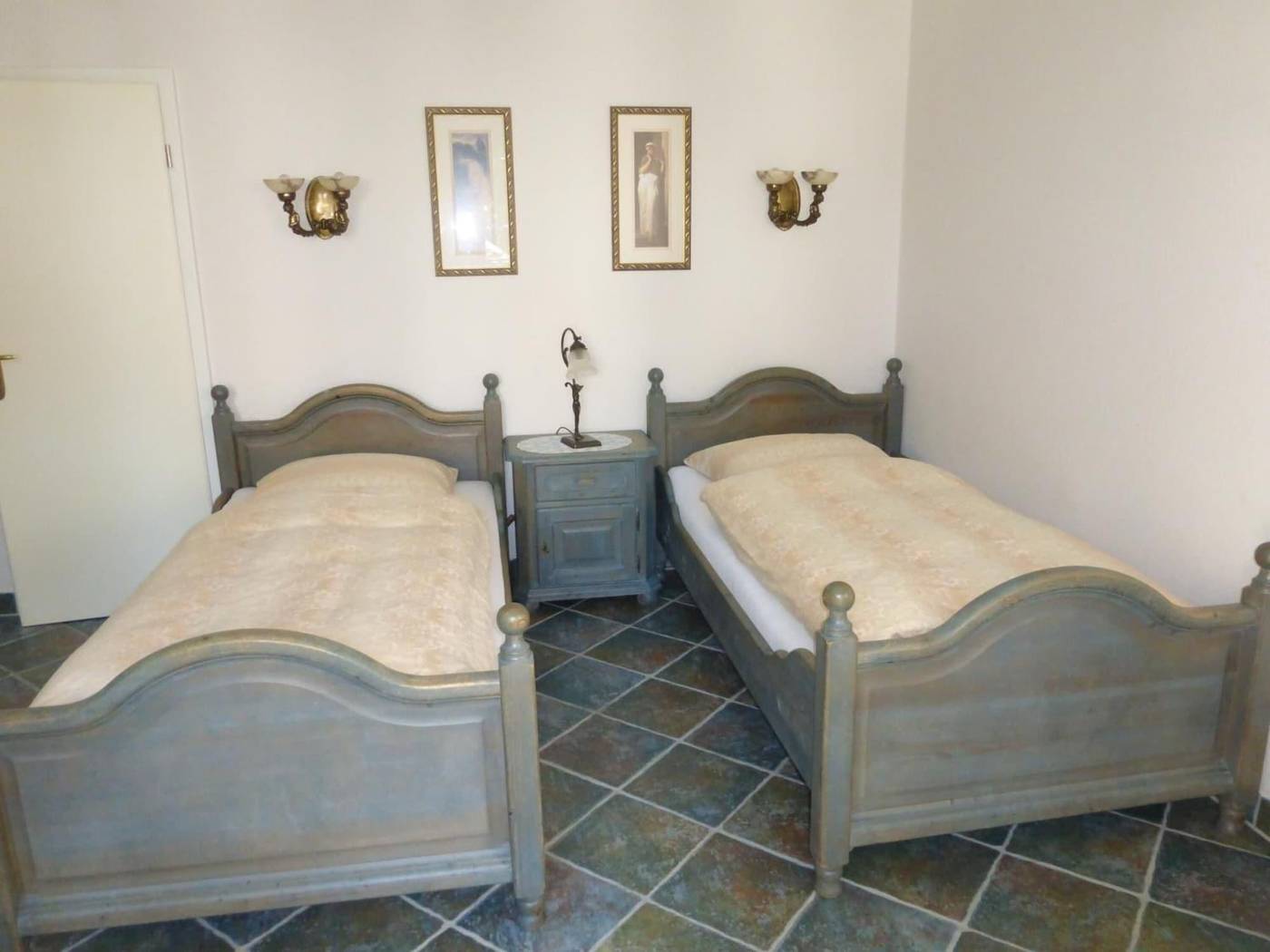 Hotel Villa Toscana-Germany-GERSTHOFEN-Room-10