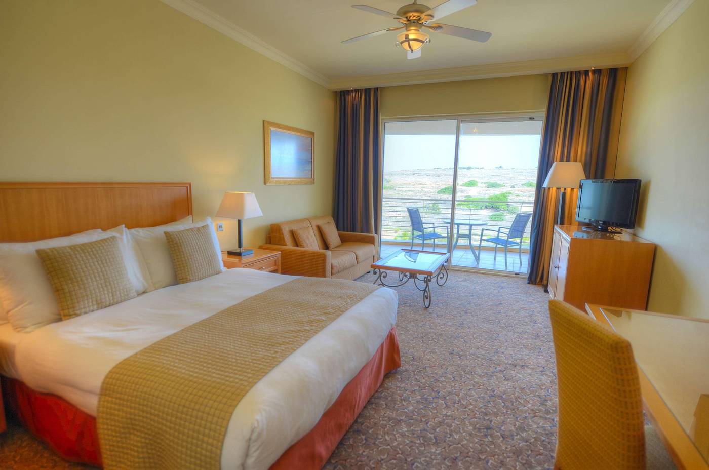 Radisson-Blu-Resort---Spa-Golden-Sands-Room-17