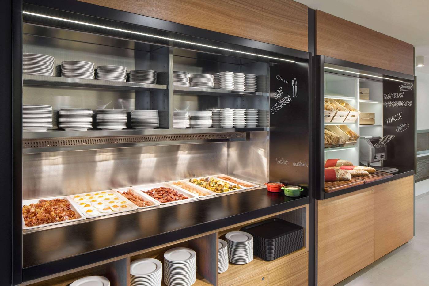 Comfort-Hotel-Prague-City-East-Restaurant-23