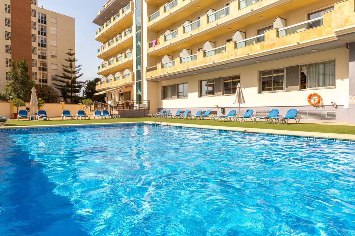 BQ-Andalucia-Beach-Pool-2
