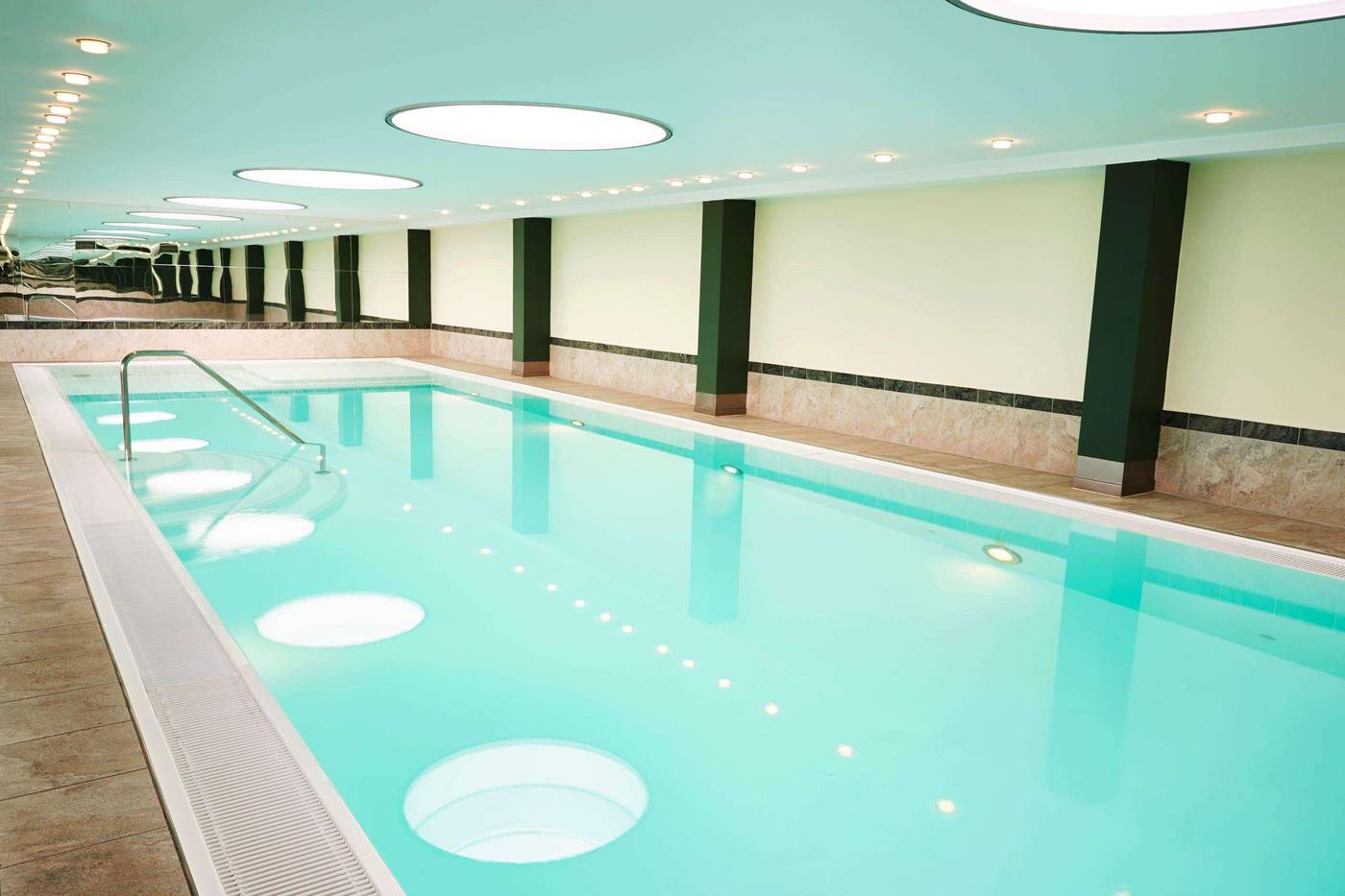 Steigenberger Airport Hotel Frankfurt - Germany - FRANKFURT - Pool - 1