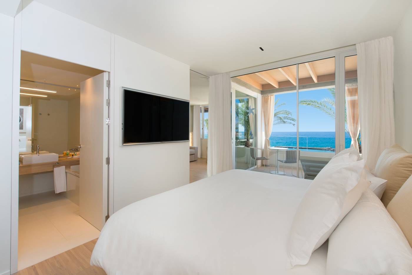 IBEROSTAR-Grand-Hotel-Salome-Room-22