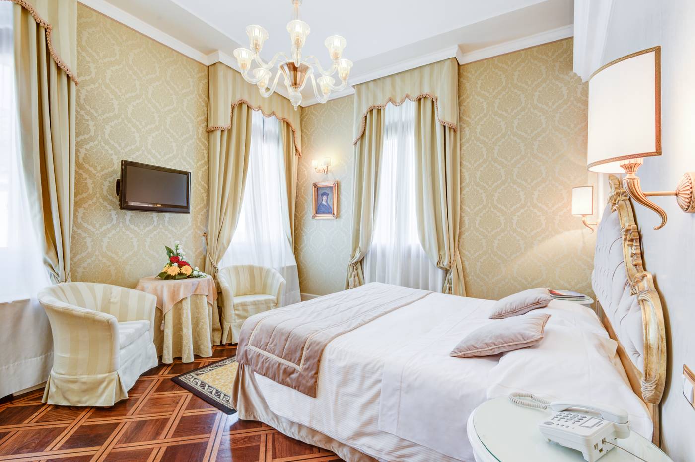 Al-Duca-Venezia-Room-20