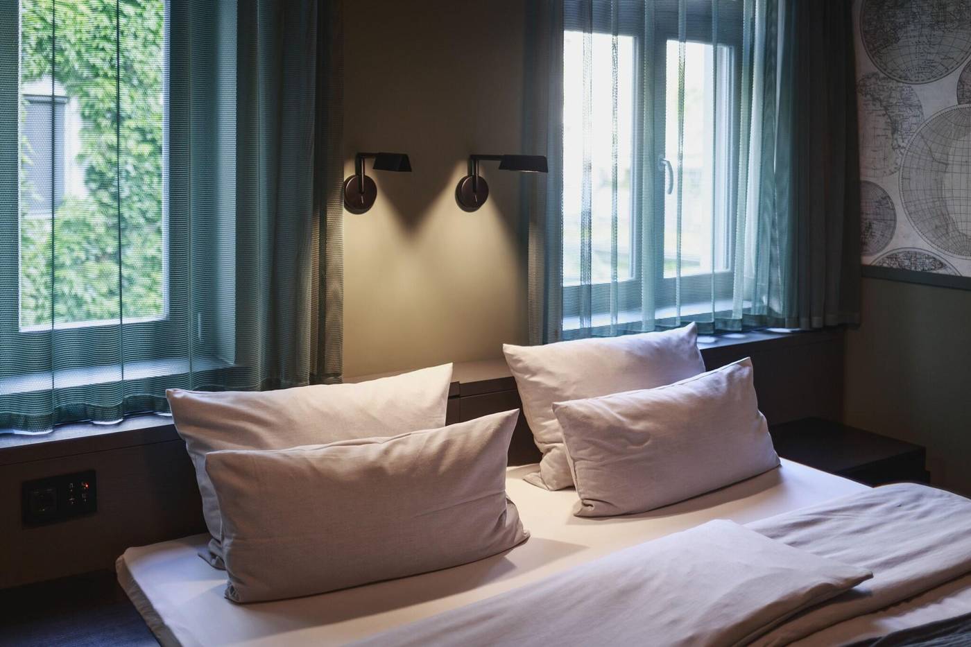 The-Circus-Hotel-Room-53