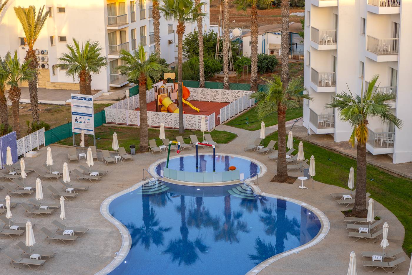 Papantonia-Apts-Pool-3