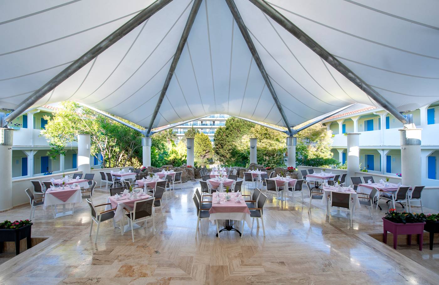 Flora-Garden-Ephesus-Hotel-Restaurant-24