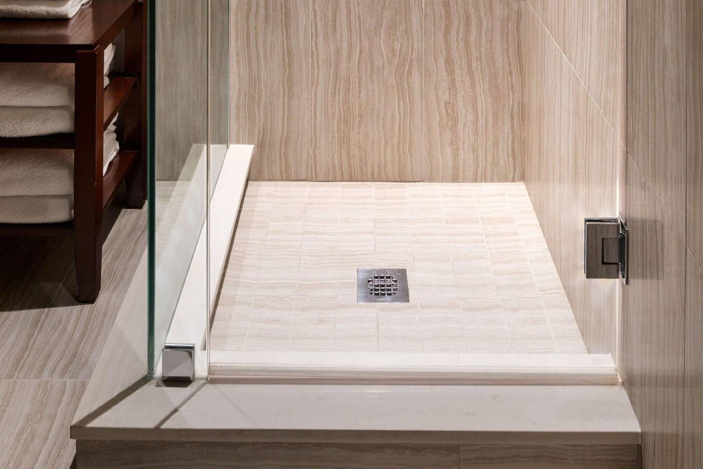 Vancouver-Marriott-Pinnacle-Downtown-Room-47