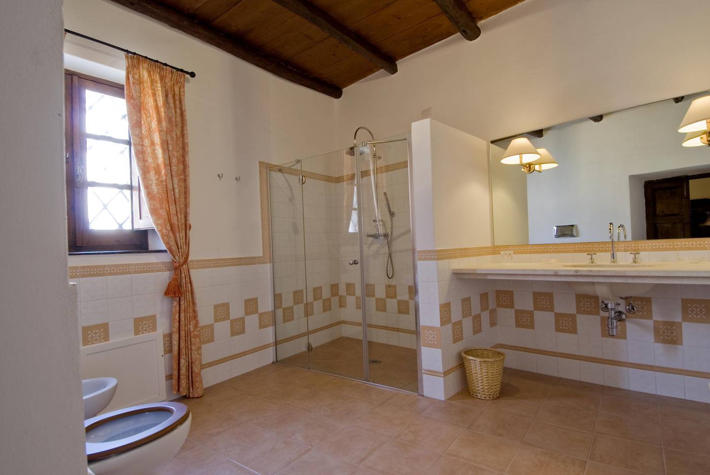 Hotel-Lucrezia-Room-9