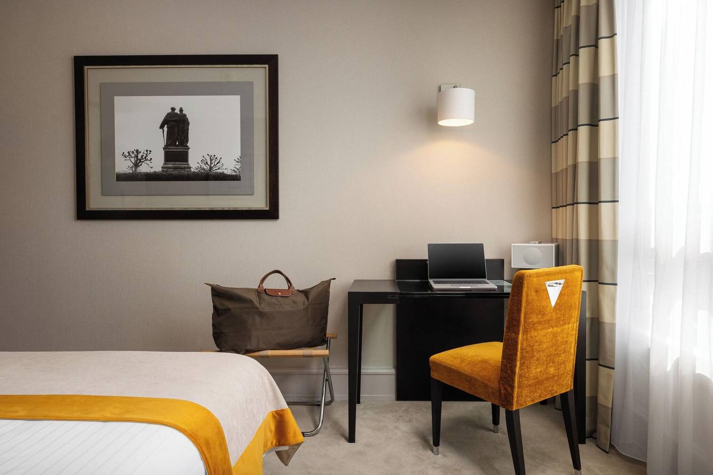 Auteuil-Manotel-Room-30