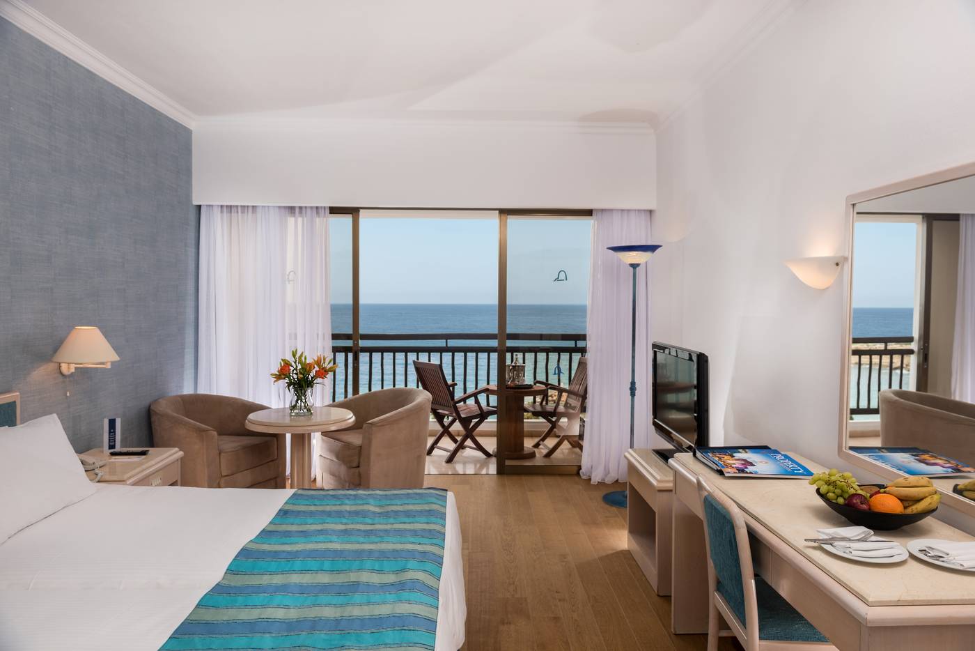 Coral-Beach-Hotel-and-Resort-Room-18