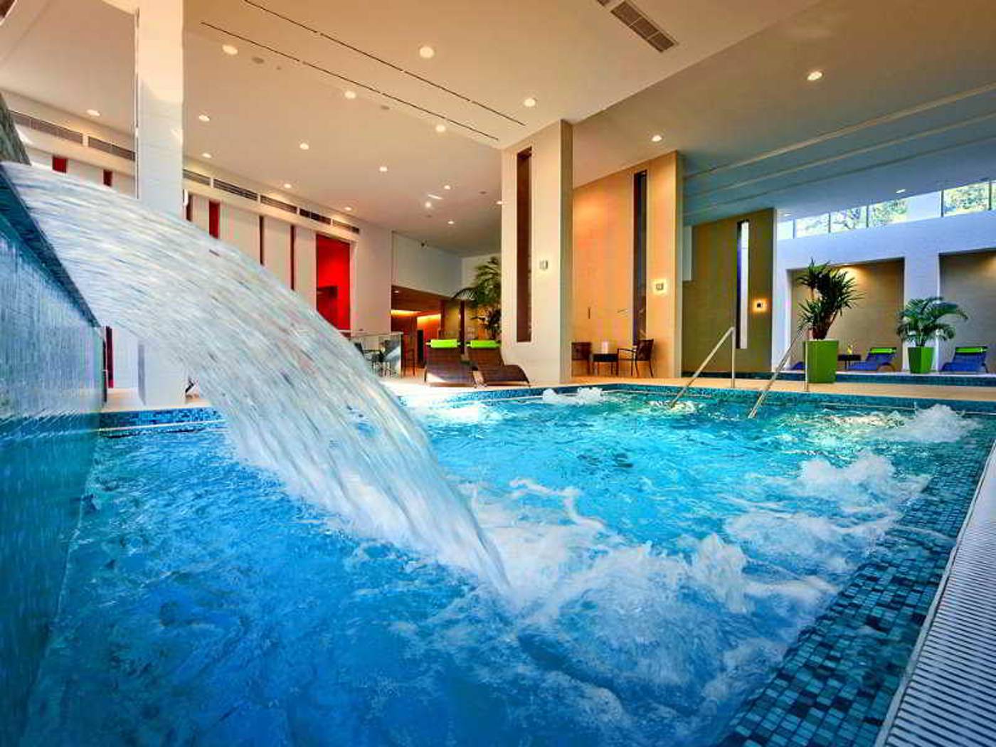 Abacus-Business---Wellness-Hotel-Pool-22