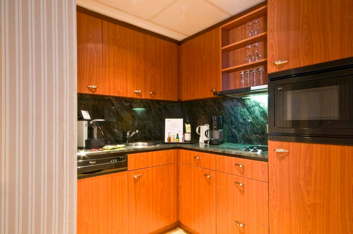 B-Aparthotel-Ambiorix-Room-23