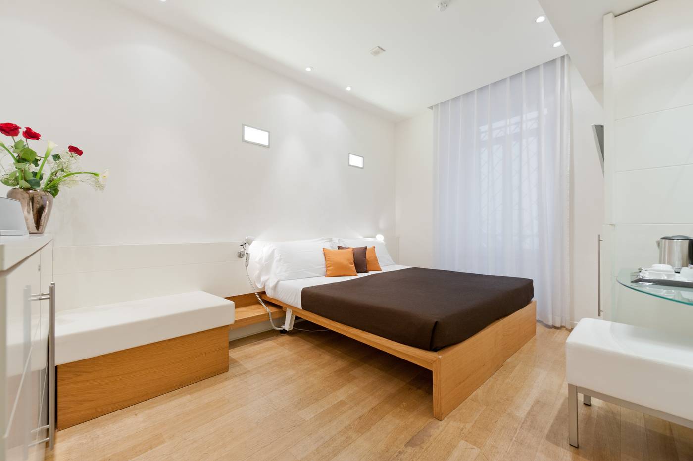 Hotel-White-General-view-22