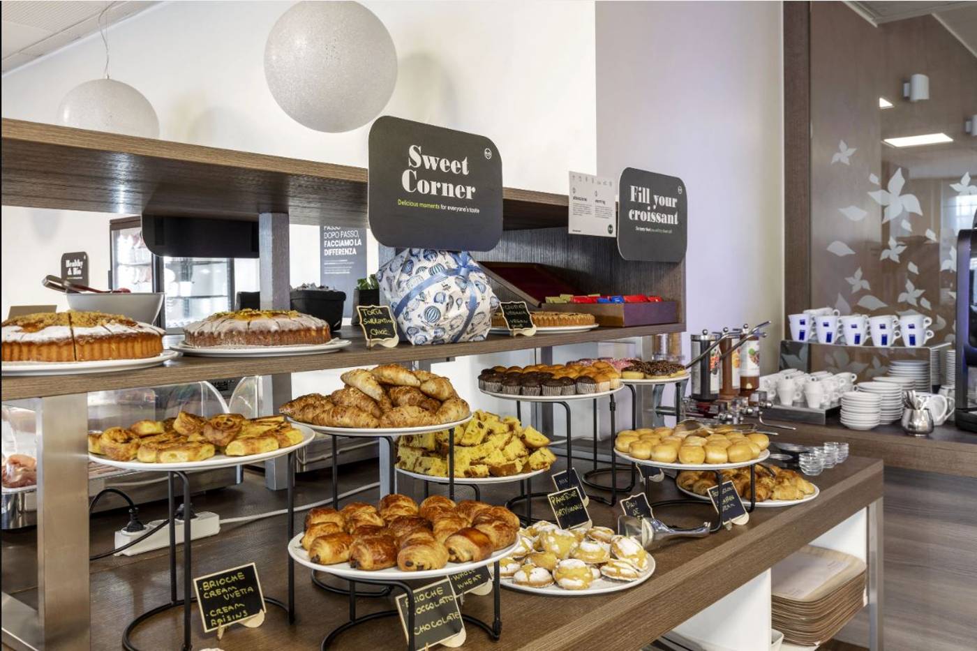 B-B-Hotel-Milano-Portello-Bar-24