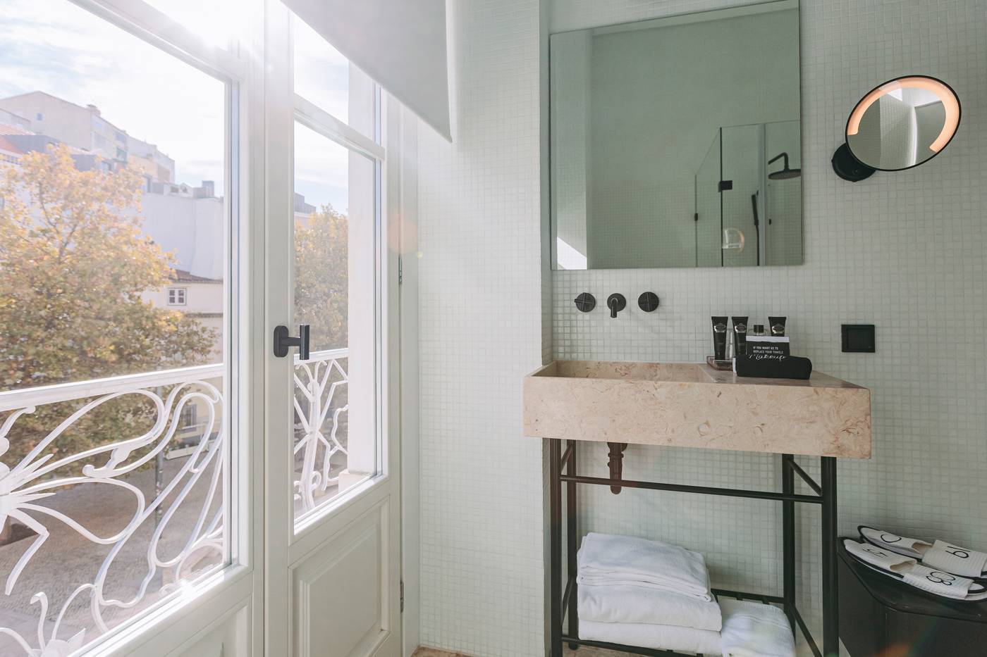 1908-Lisboa-Hotel-Room-47