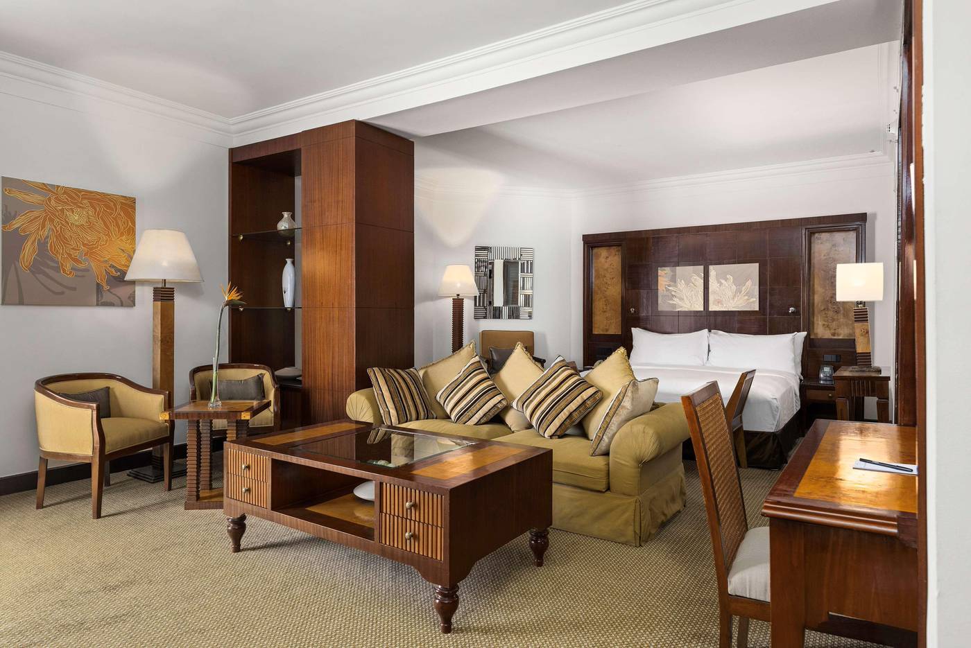 Hilton-Luxor-Resort---Spa-Room-18