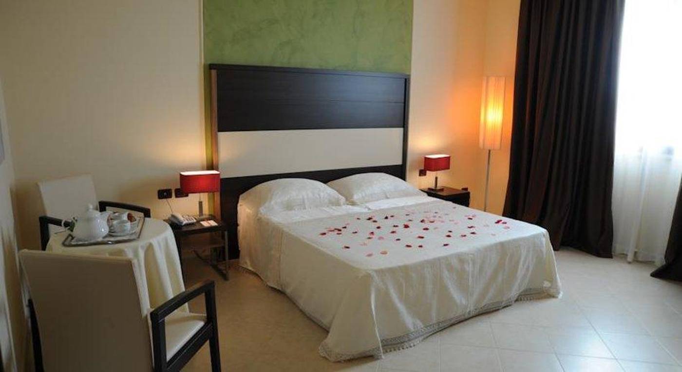 Viola-Palace-Hotel-General-view-13