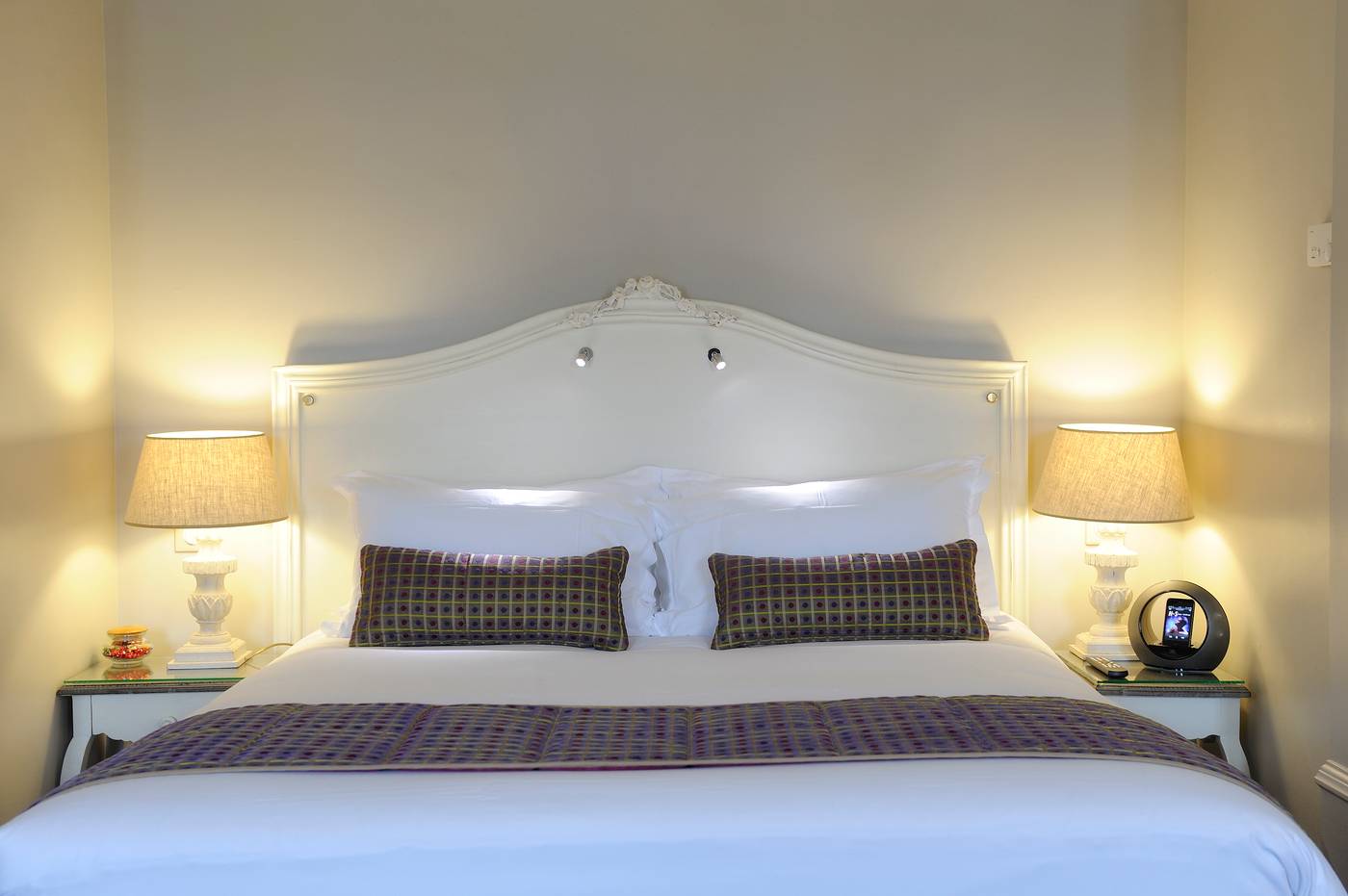 Royal-Arc-de-Triomphe-Room-23