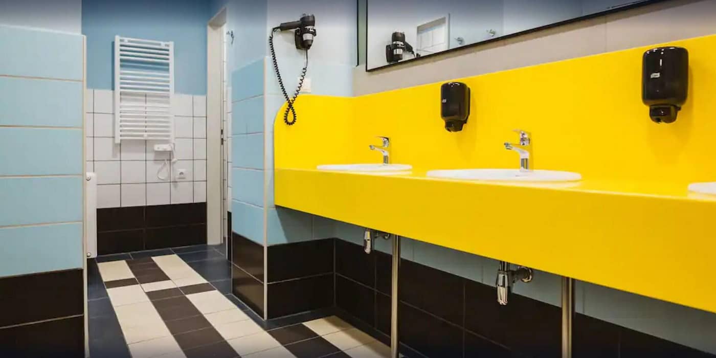 NETIZEN-Budapest-Centre-Hostel-Hotel-Room-37