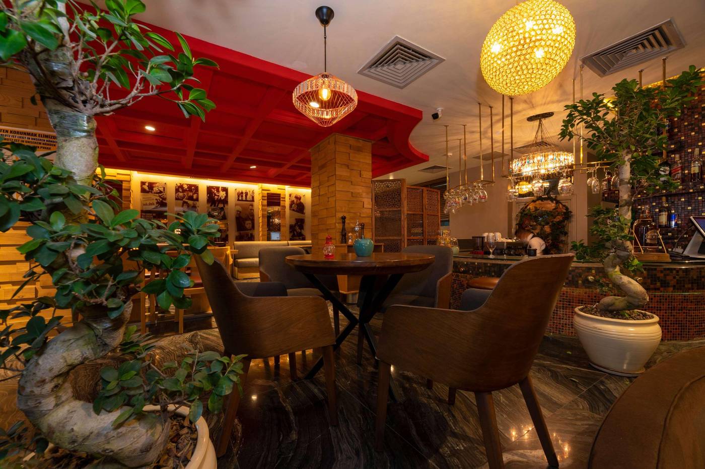 Ramada-by-Wyndham-Istanbul-Pera-Restaurant-12