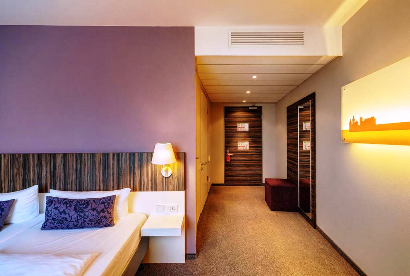 Premier Inn Nuernberg City Nordost-Germany-Bayern-Room-8