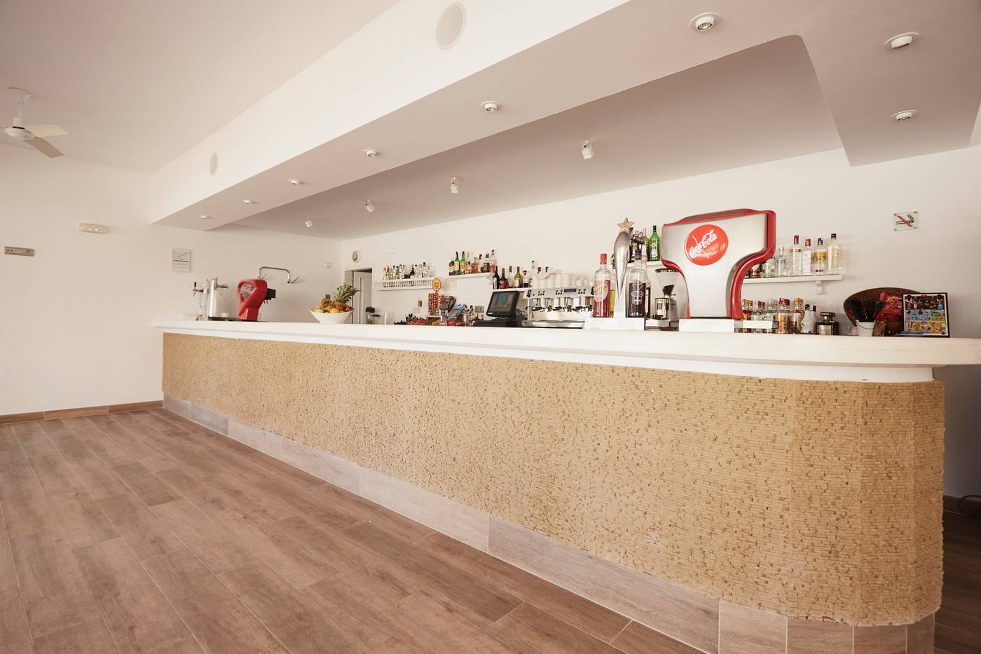 Invisa-Figueral-Resort---Cala-Blanca-Restaurant-43