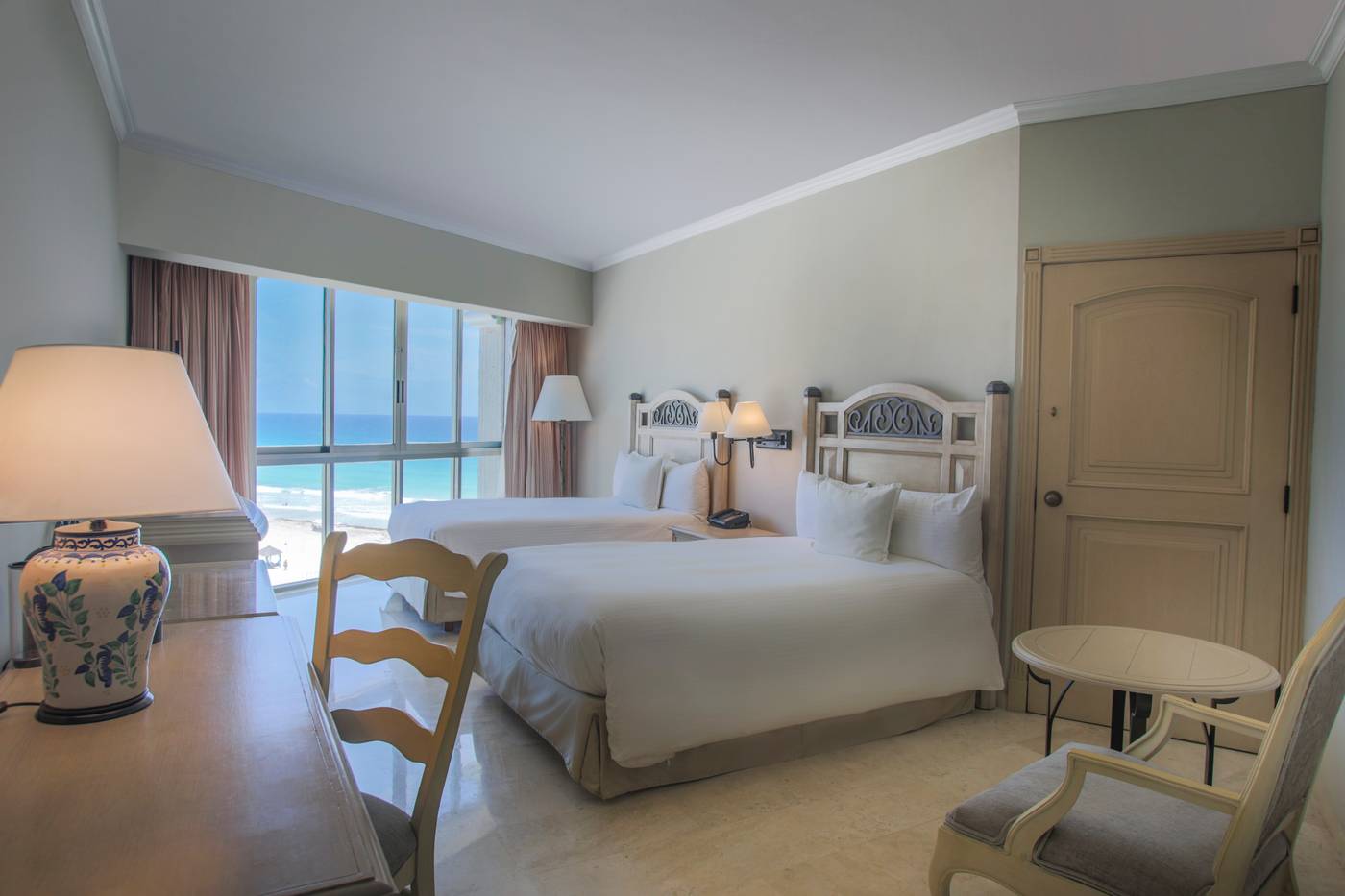 Sandos-Cancun-Lifestyle-Resort---Adults-Recommended-Room-14