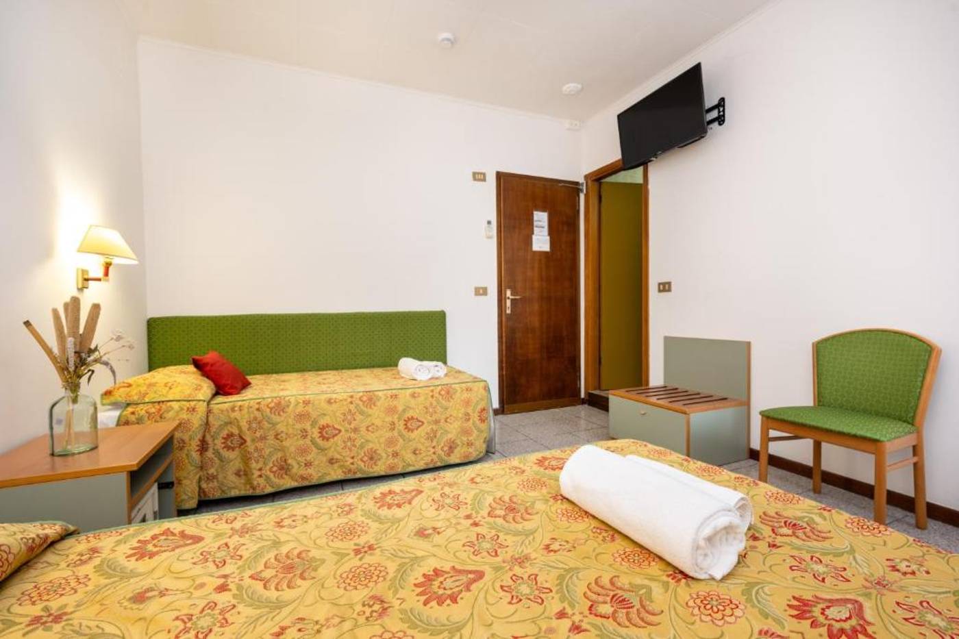 Camelia-Rooms-Venice-Room-9