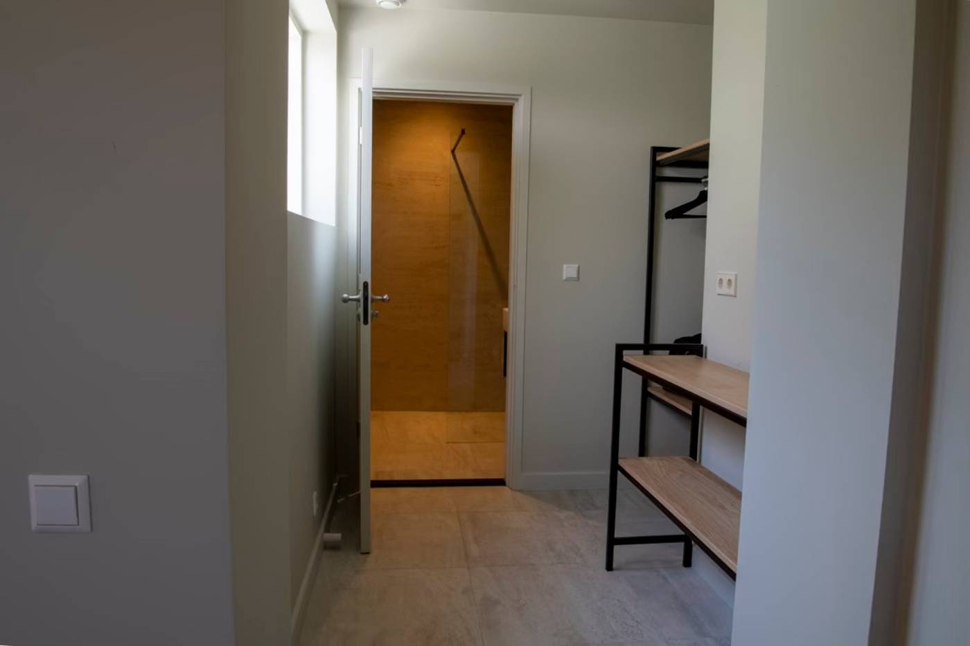 Herbergh-Amsterdam-Airport-Room-20