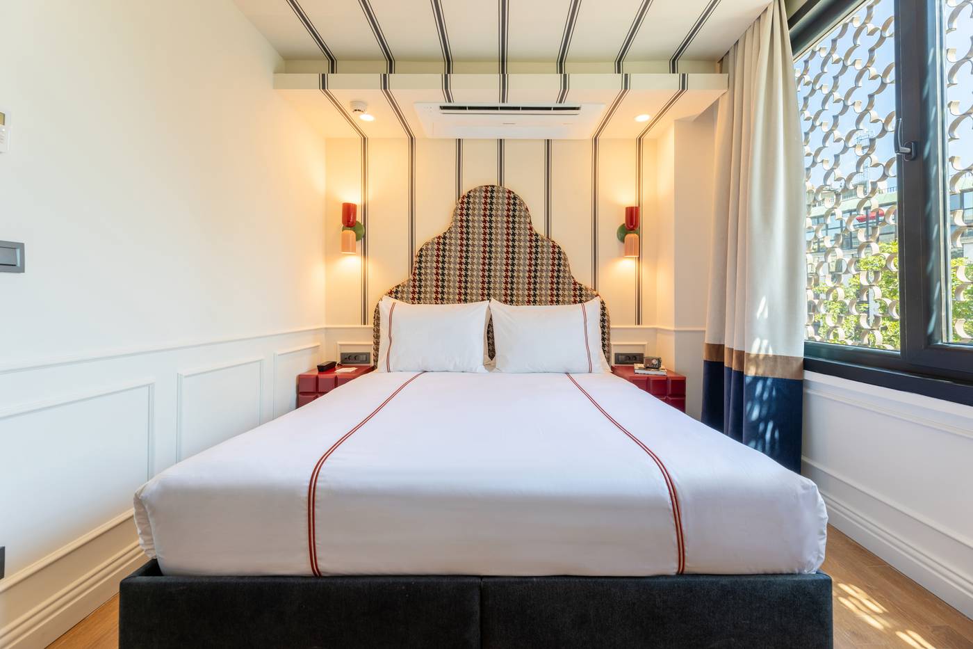 Khai-Hotel-Karakoy-Room-21