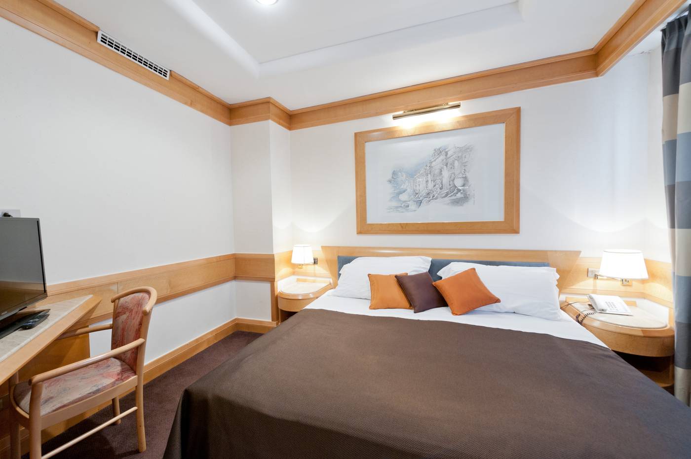 Hotel-White-General-view-9