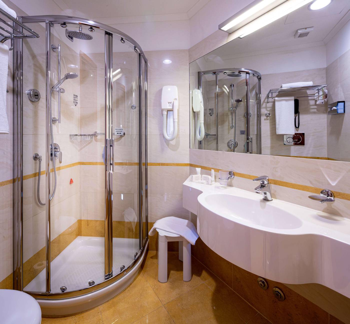 Best-Western-Plus-Hotel-Galles-Room-67