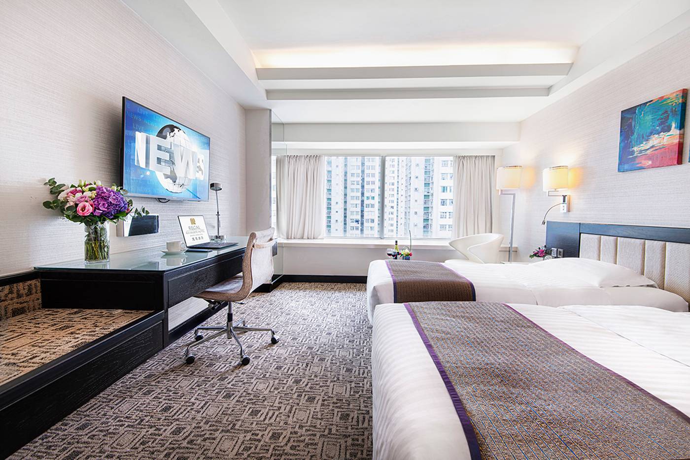 Regal-Riverside-Room-9