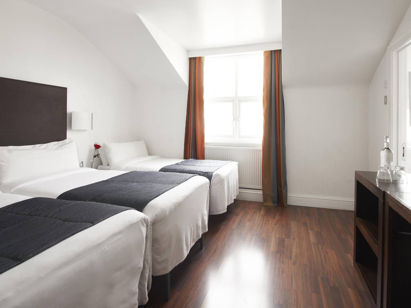 The Caesar Hotel - United Kingdom - London - General view - 5