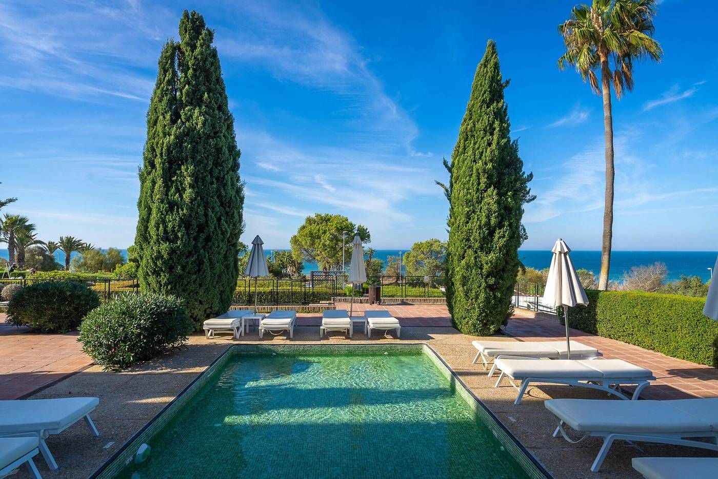 Hotel-Fuerte-Conil-Costaluz-Pool-6