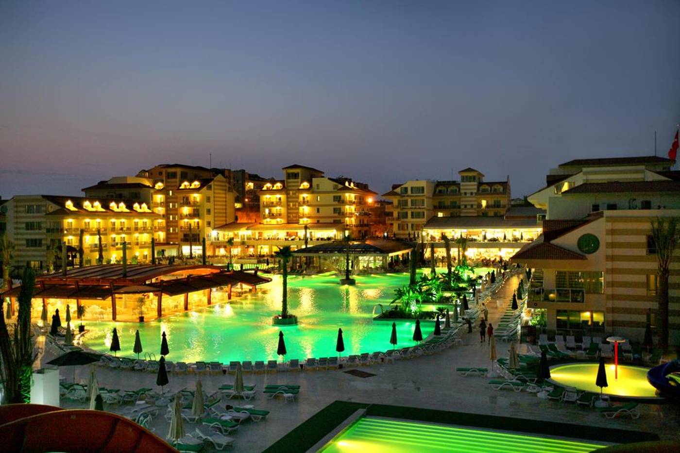 Grand Pearl Beach Resort & Spa Hotel