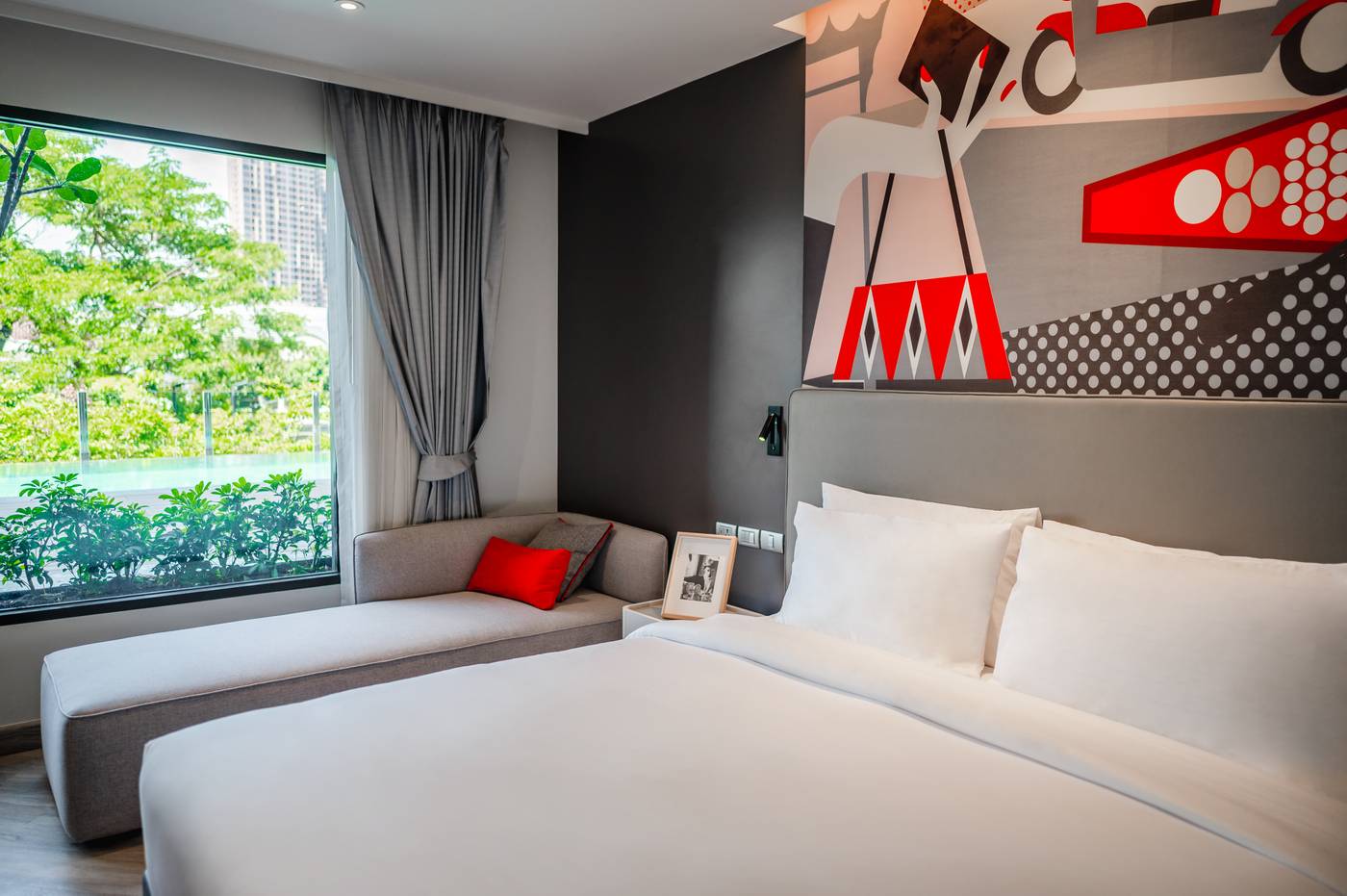 Oakwood-Studios-Sukhumvit-Bangkok-Room-6