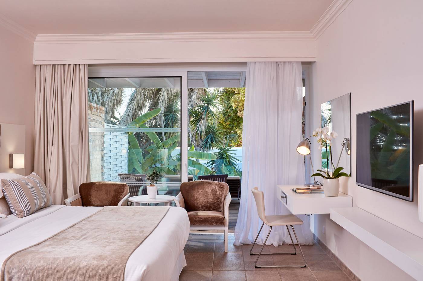 Grecian-Bay-Hotel-Room-24