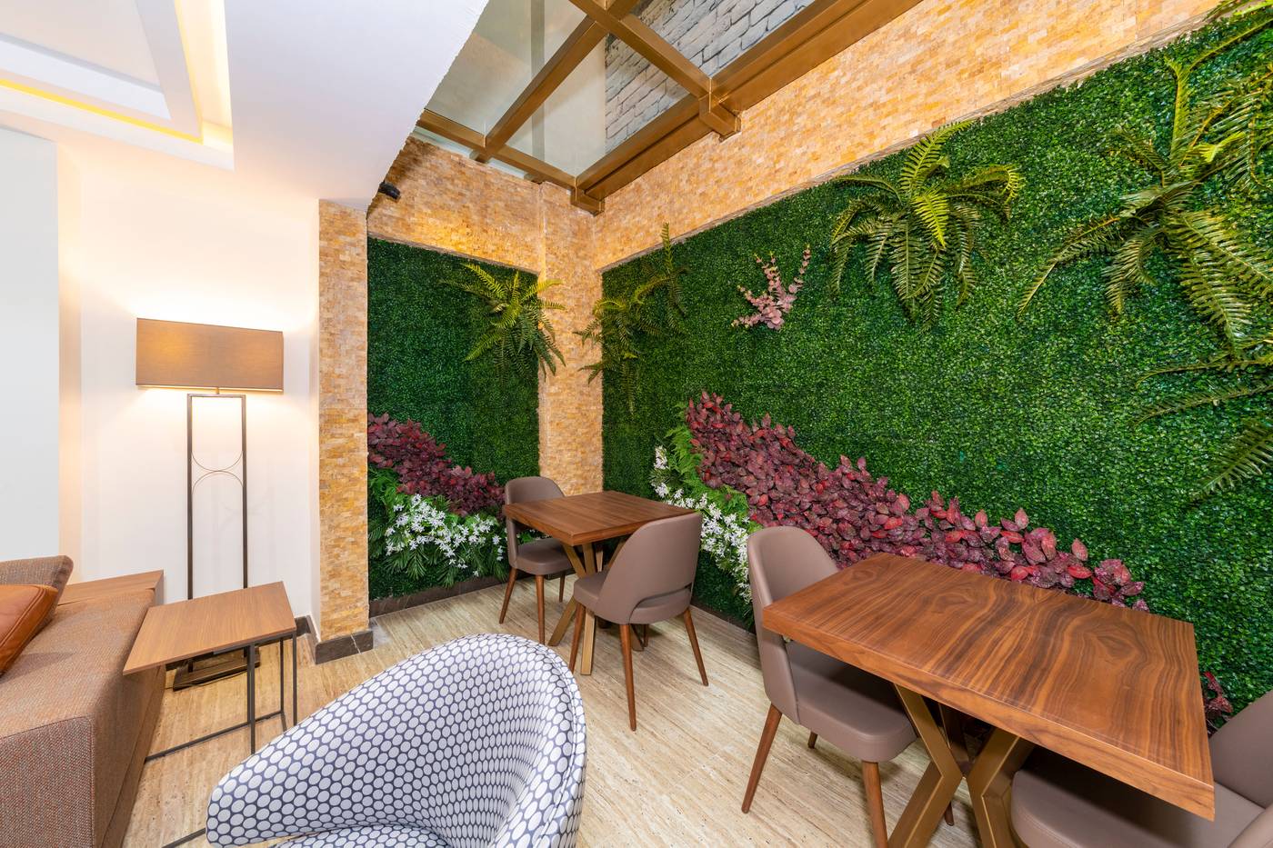 38-Hotel-Restaurant-22