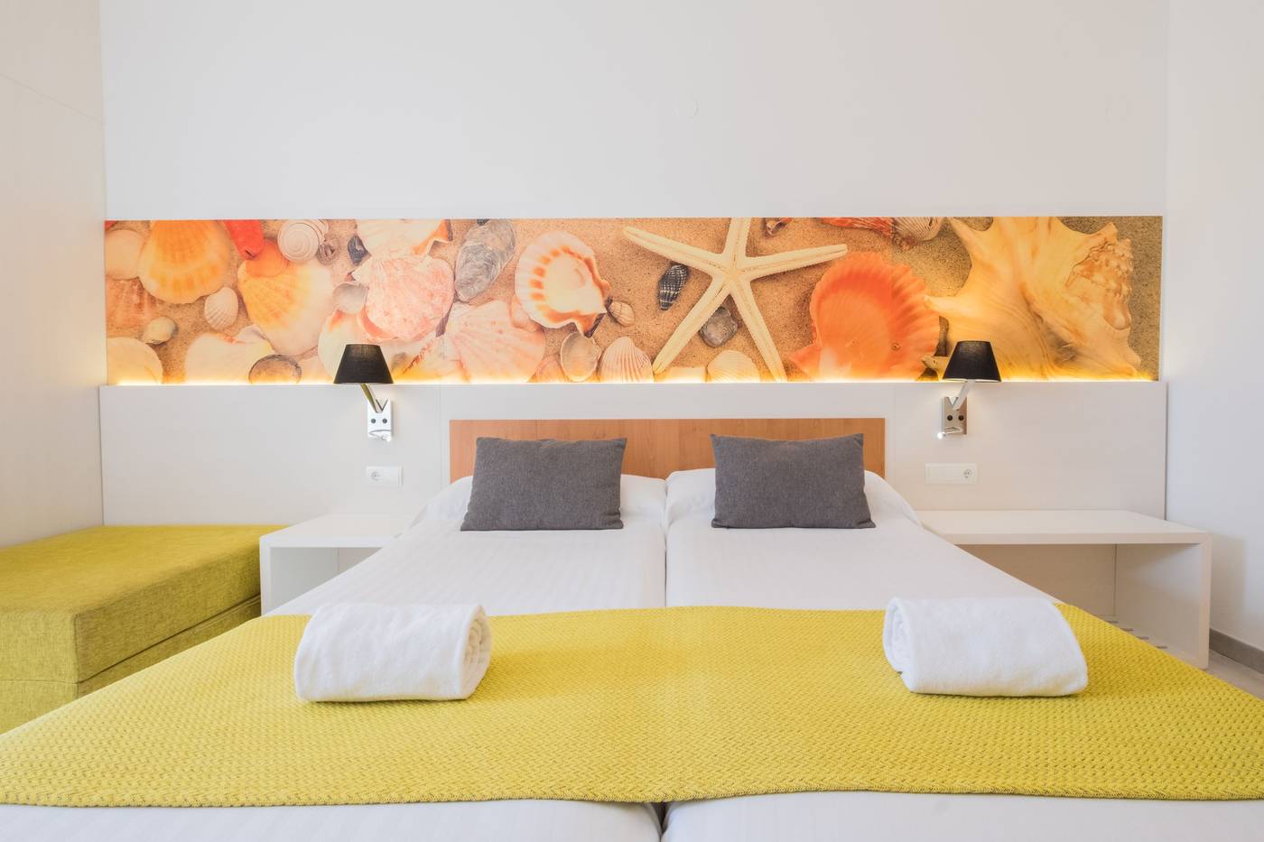 Azuline-Hotel-Pacific-Room-14