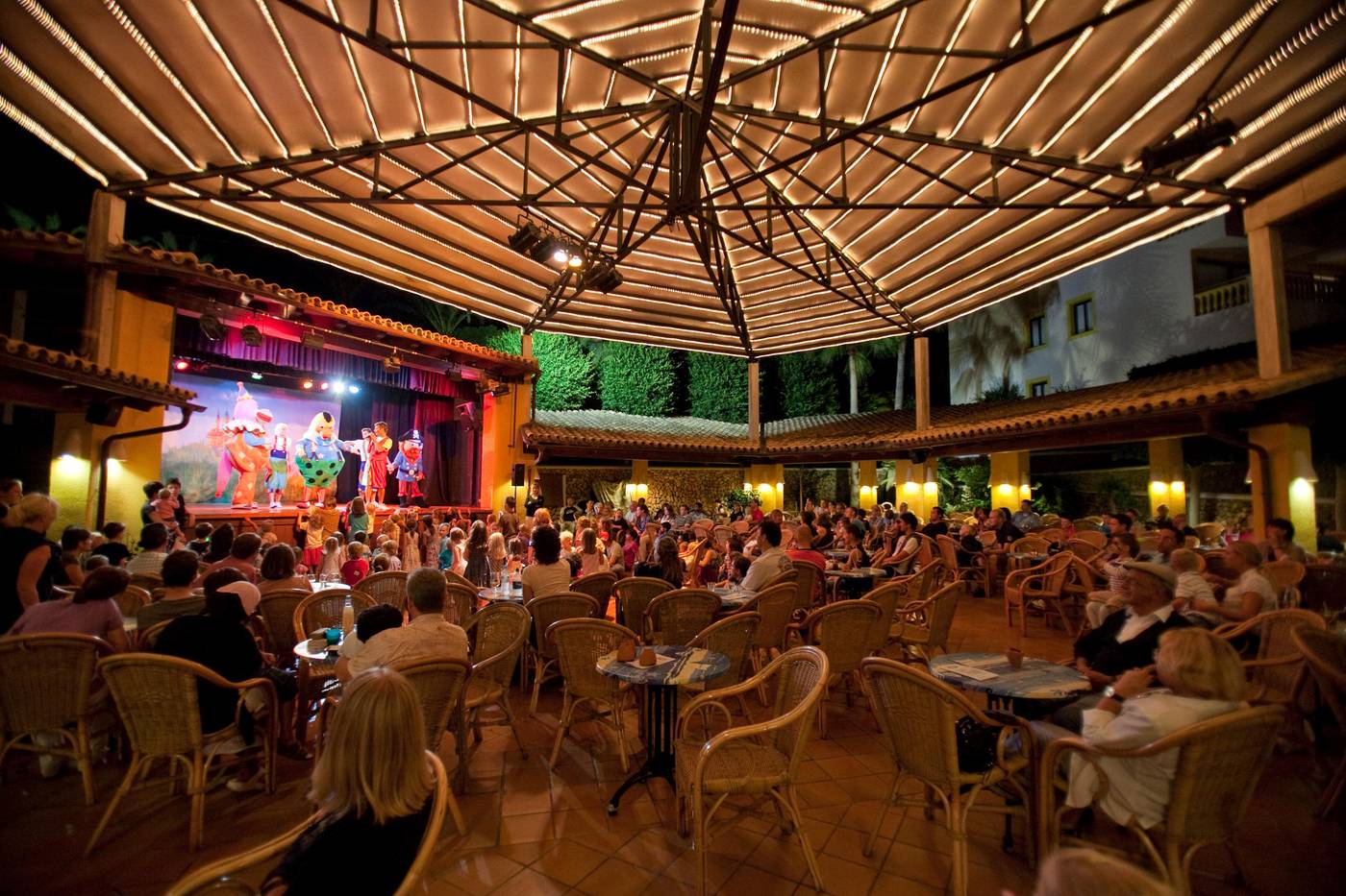 Royal-Son-Bou-Family-Club-Terrace-82