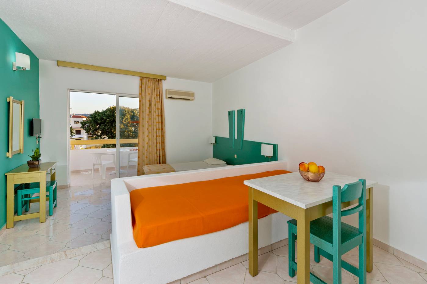 Trianta-Hotel-Apartments-Room-13