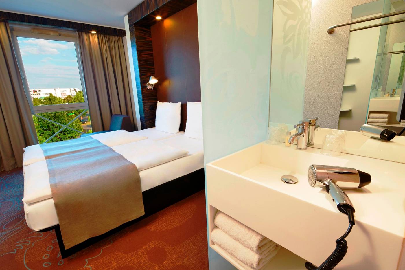 B-B-Hotel-Koln-West-Room-11