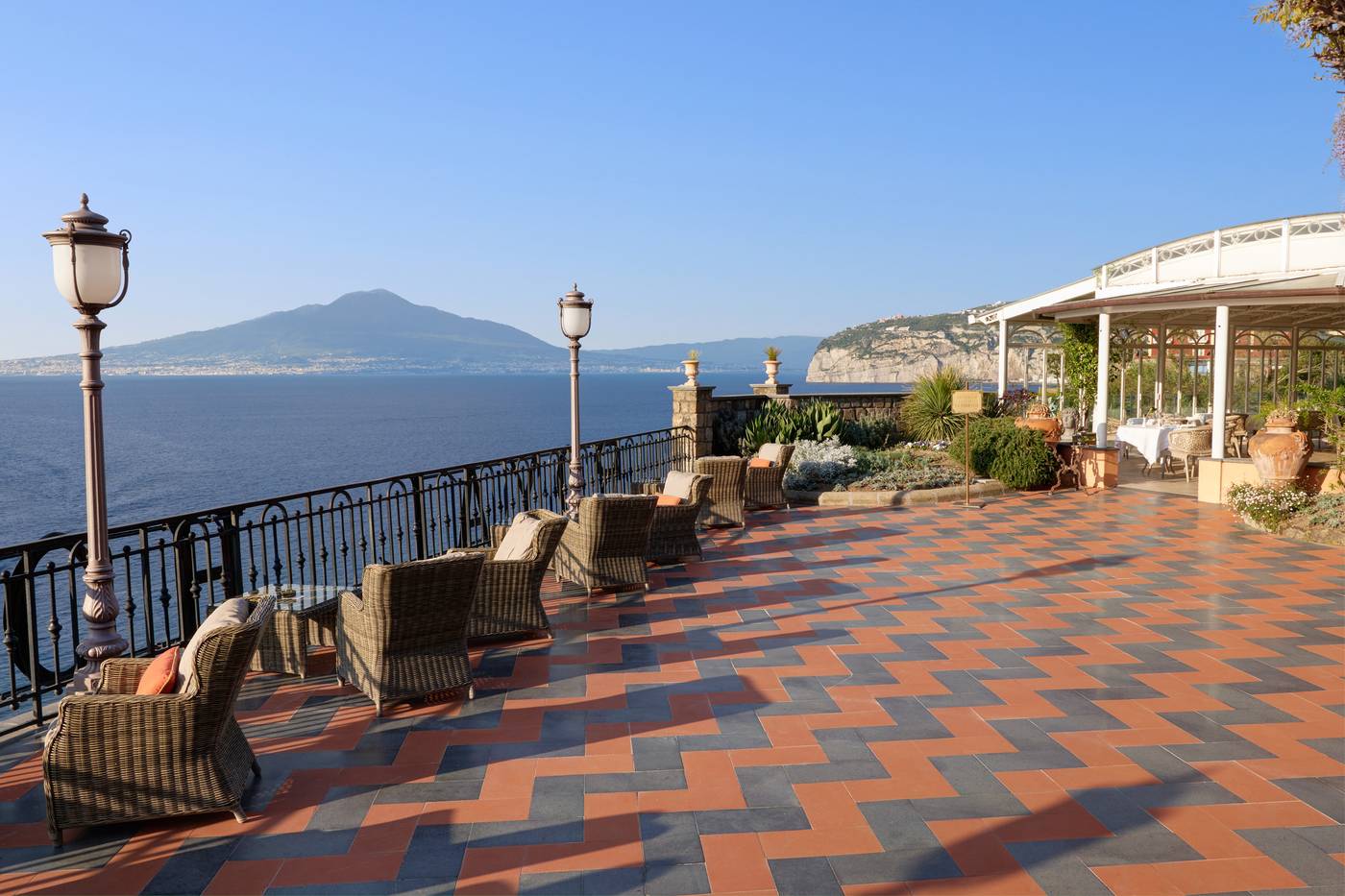 14.10.25 Grand Hotel Royal