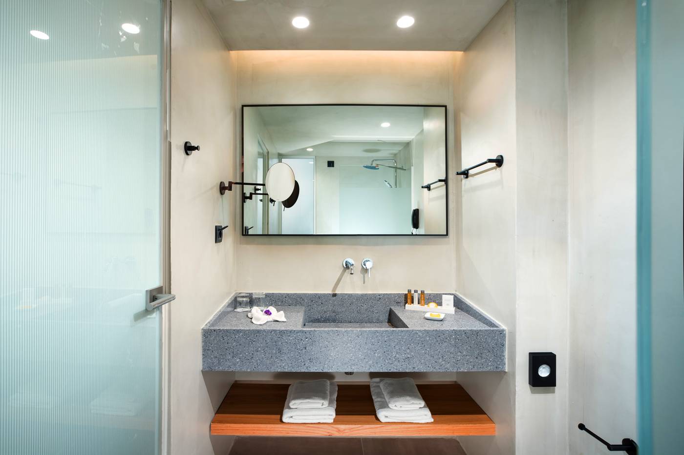 Caravia-Beach-Hotel-Room-25